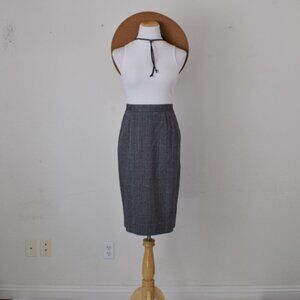 Plus size Vintage 90s Windowpane Check Poly/Rayon Skirt by Gilmor sz 14 | 32-34